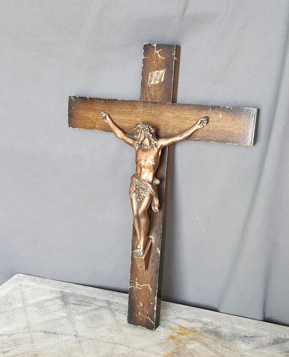 MAHOGANY CRUCIFIX WITH COPPER OXIDE CORPUS