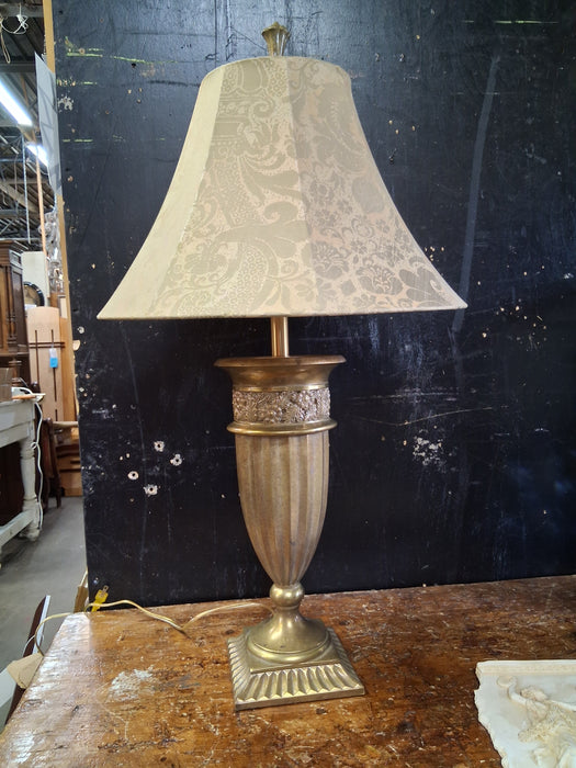 HOLLYWOOD REGENCY STYLE EMBOSSED DESIGN LARGE GOLD LAMP
