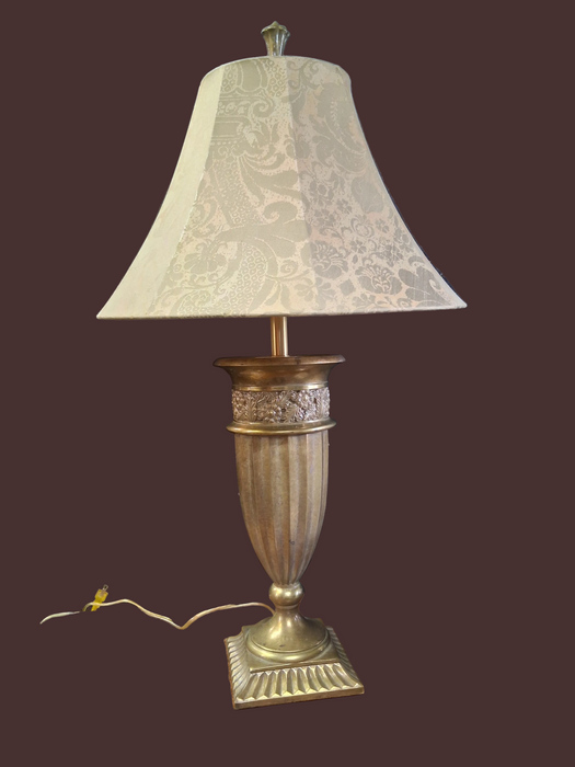 HOLLYWOOD REGENCY STYLE EMBOSSED DESIGN LARGE GOLD LAMP