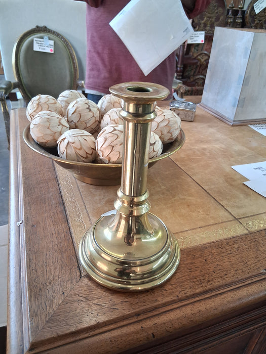 BRASS SINGLE CANDLE HOLDER
