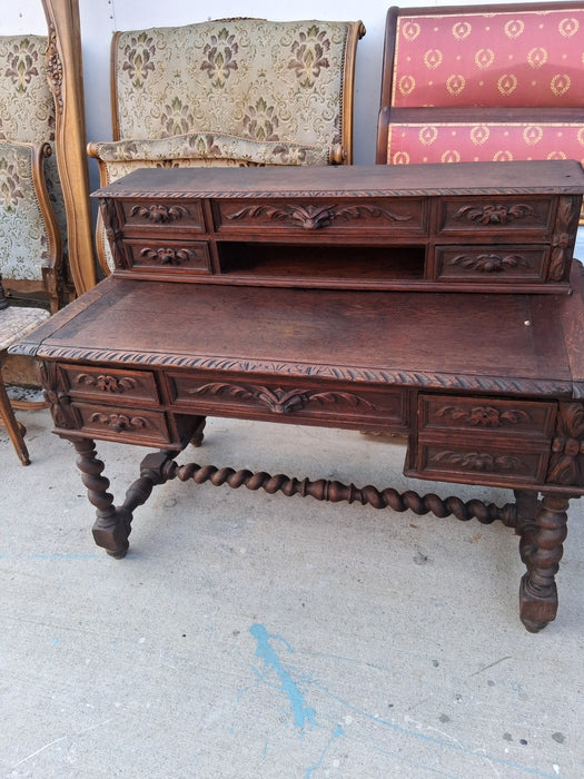 LOUIS XIII BARLEY TWIST OAK DESK