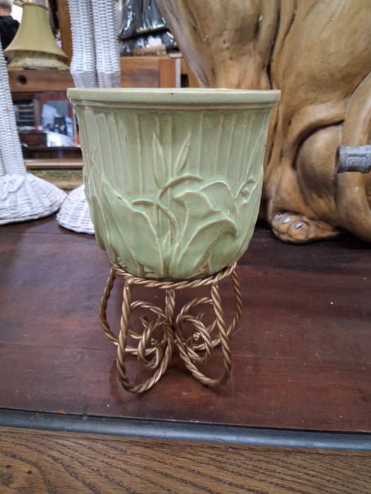 LIGHT GREEN FLORAL MCCOY PLANTER ON METAL BASE