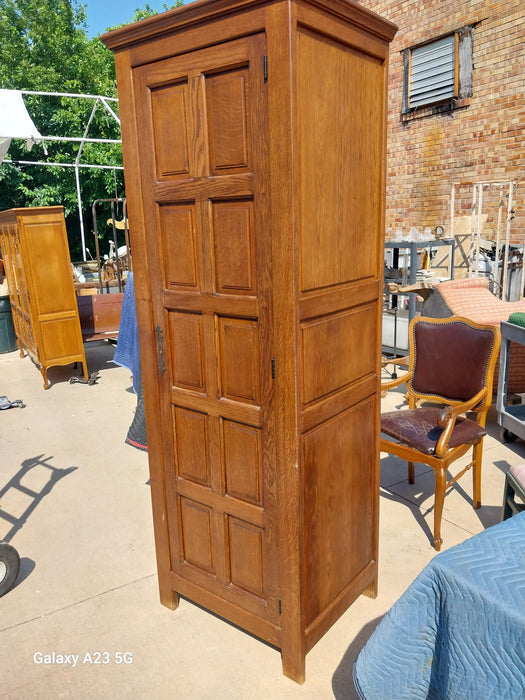 OAK ONE DOOR HALL ROBE