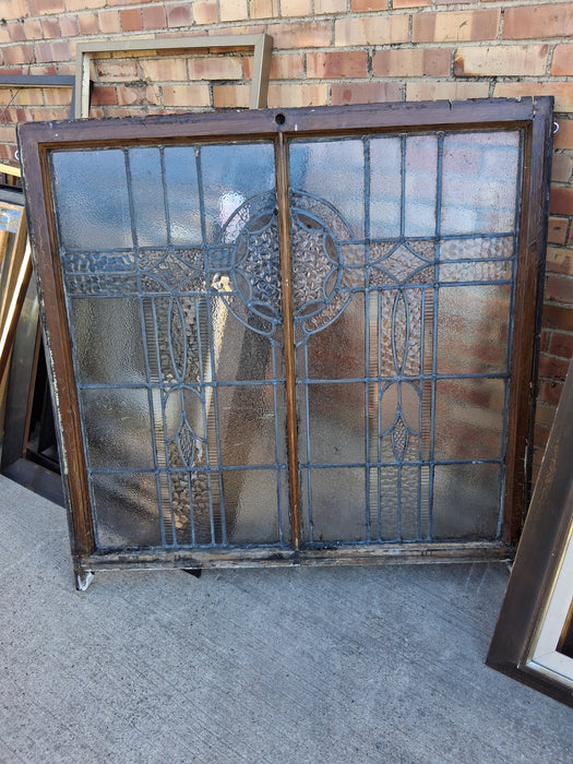 LARGE LEADED GLASS WINDOW WITH ROUND CENTER