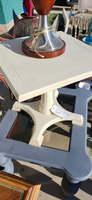 CREAM WHITE PAINTED SQUARE PEDESTAL SIDE TABLE