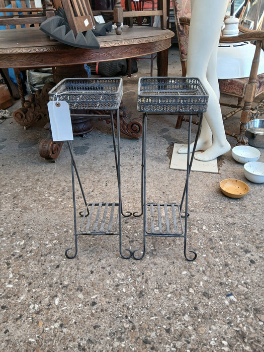 PAIR OF SMALL FOLDING IRON STANDS