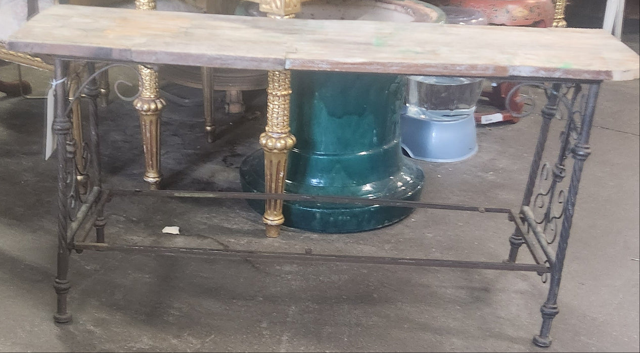 SMALL IRON ORNATE WOOD TOP BENCH