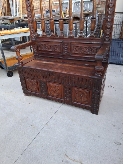 FRENCH SPINDLE BACK BENCH