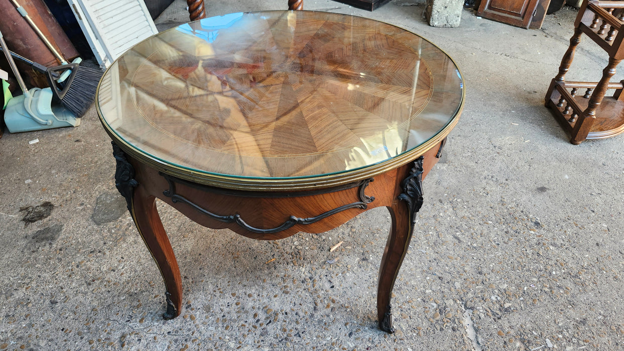 LARGE ROUND MARQUETRY INLAID  LAMP TABLE