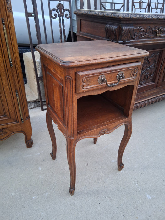 LOUIS XV OAK SIDE CABINET