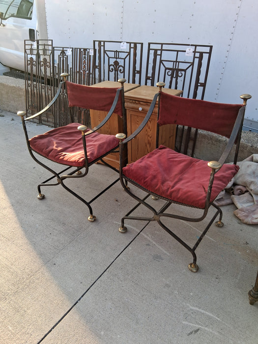 PAIR OF IRON SAVONAROLA CHAIRS