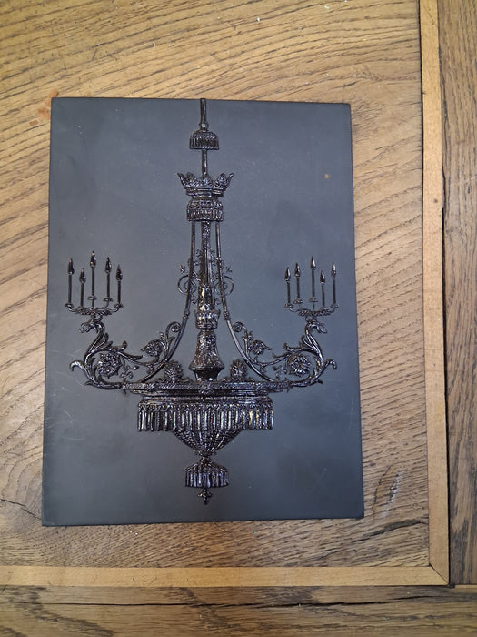 SMALL RESIN CHANDELIER PLAQUE