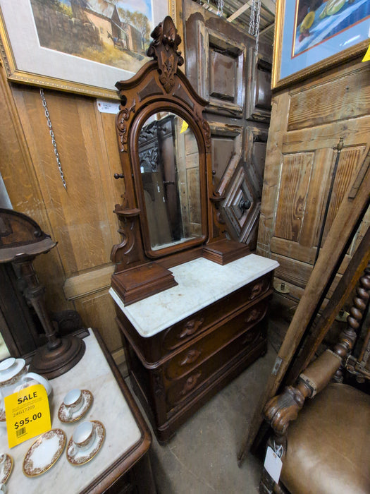 SMALL AMERICAN. MARBLE TOP DRESSER WITH MIRROR