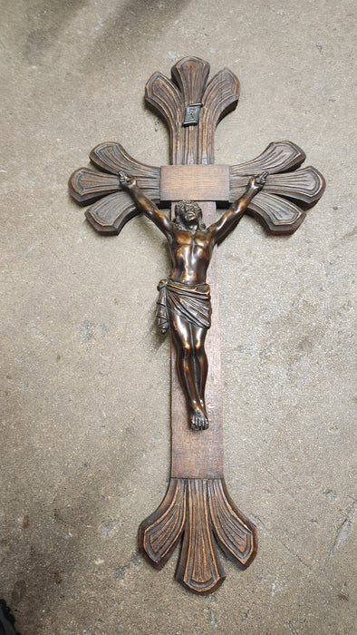 LARGE DARK OAK CRUCIFIX WITH AS FOUND CORPUS