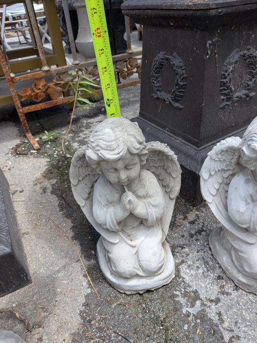 PAIR OF SMALL CONCRETE ANGELS PRAYING