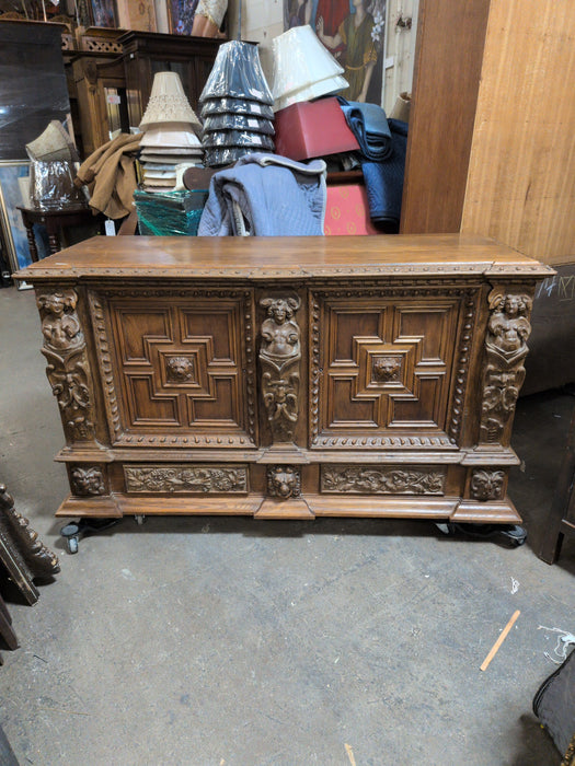 RENAISSANCE REVIVAL SERVER WITH FIGURAL CARVING