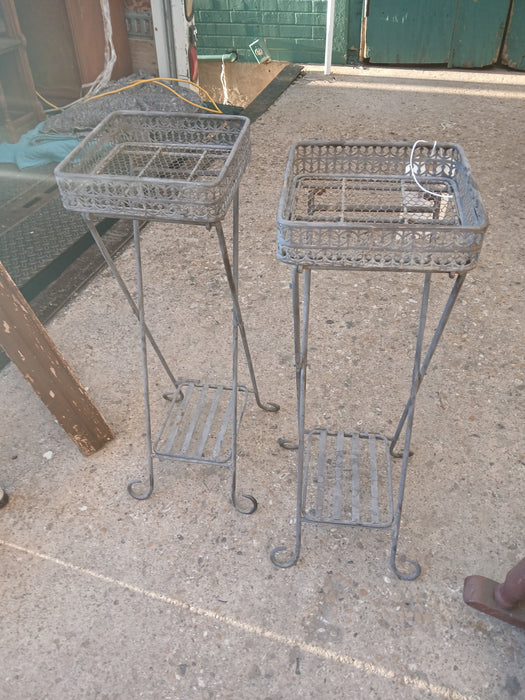 PAIR OF SMALL FOLDING IRON STANDS