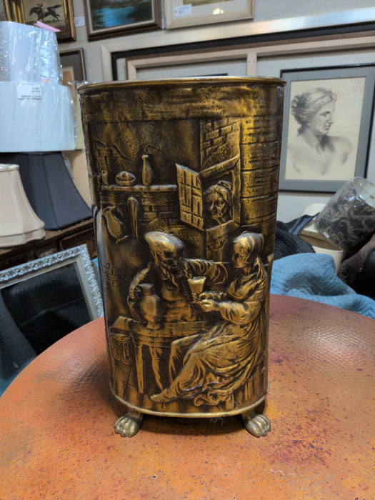 OVAL EMBOSSED BRASS UMBRELLA STAND