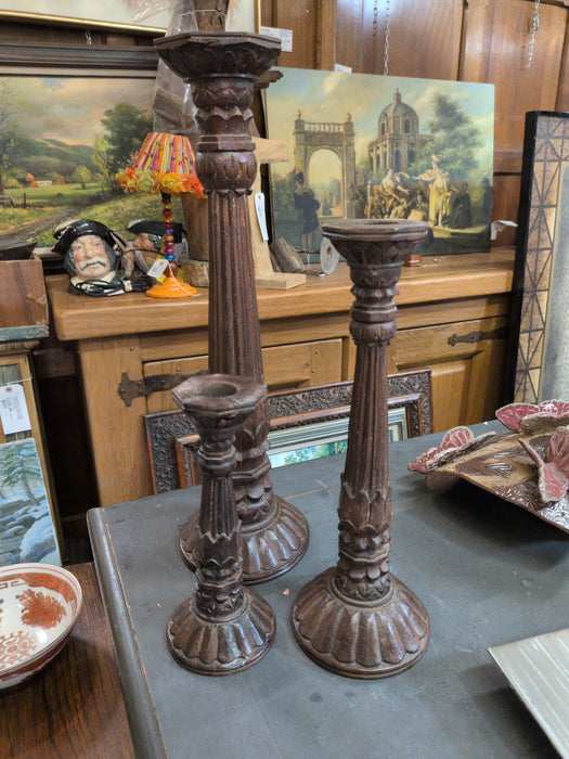 SET OF 3 WOODEN CANDLESTICKS