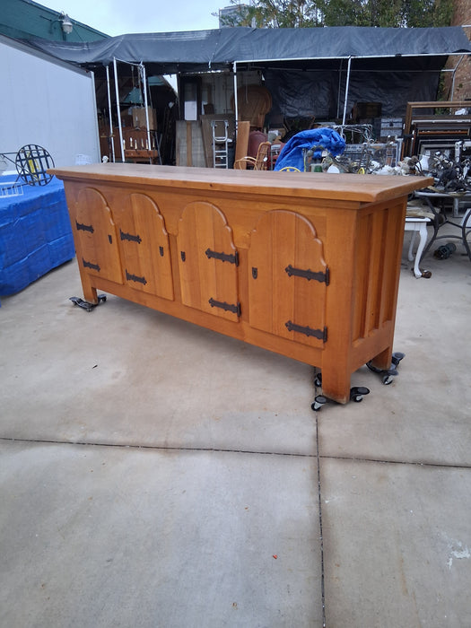 LARGE RUSTIC OAK SIDEBOARD WITH IRON HINGES AND ARCHED DOORS