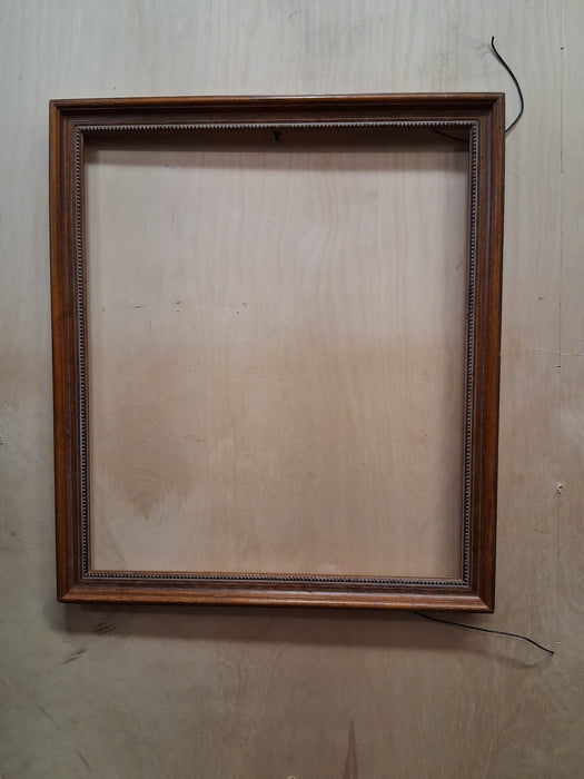 THIN WOOD FRAME WITH BEADING