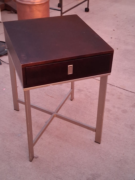 CHROME WOOD SIDE TABLE