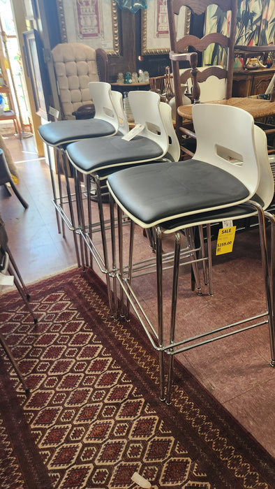 SET OF 6 BLACK AND WHITE MODERN ALLERMUIR BAR STOOLS