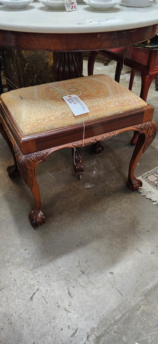 GEORGIAN BALL AND CLAW UPHOLSTERED VANITY BENCH