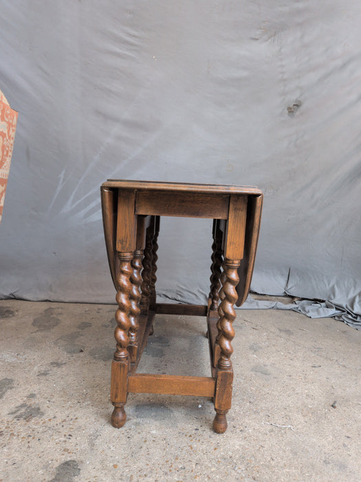 BARLEY TWIST OAK DROP LEAF TABLE