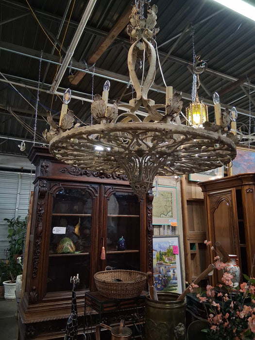 ROUND PAINTED IRON CHANDELIER
