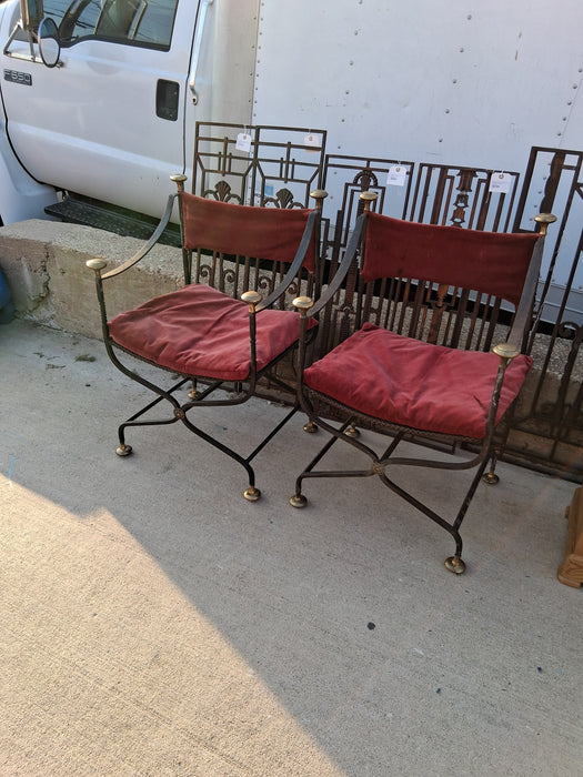 PAIR OF IRON SAVONAROLA CHAIRS
