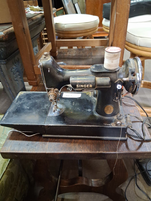 AS FOUND FEATHERLITE SEWING MACHINE