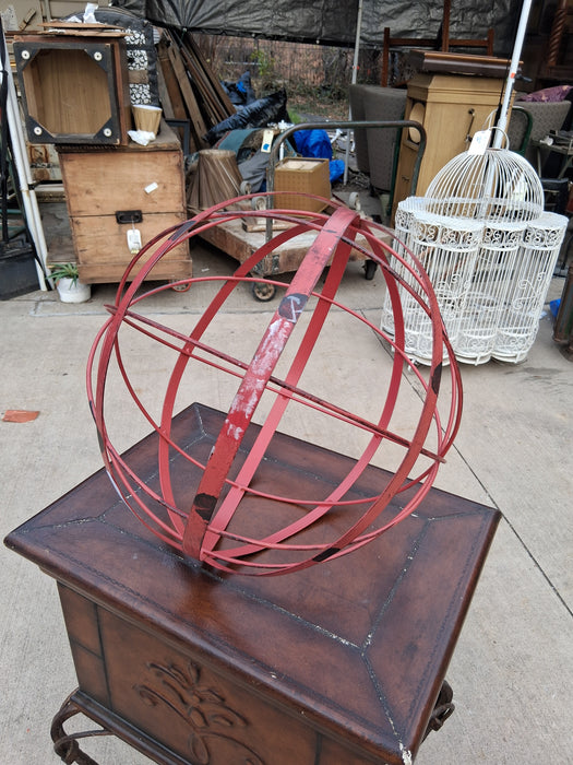RED METAL SPHERE