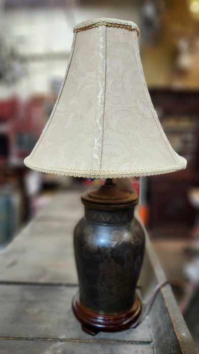 SMALL BRONZE ASIAN LAMP