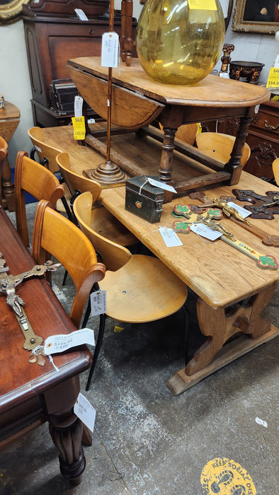 SMALL LIGHT OAK TRESTLE TABLE