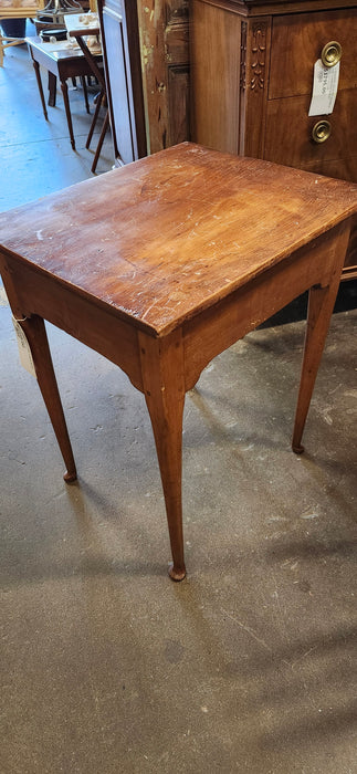 GEORGIAN PINE TABLE WITH PEGS