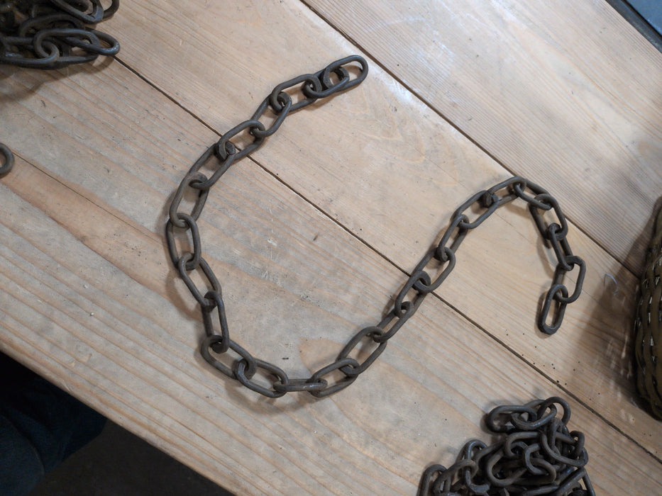 HAND FORGED CHAIN