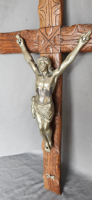 LARGE INCISED CARVED OAK WITH NICKEL CRUCIFIX