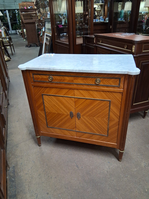 SMALL LOUIS XVI WHITE MARBLE TOP
