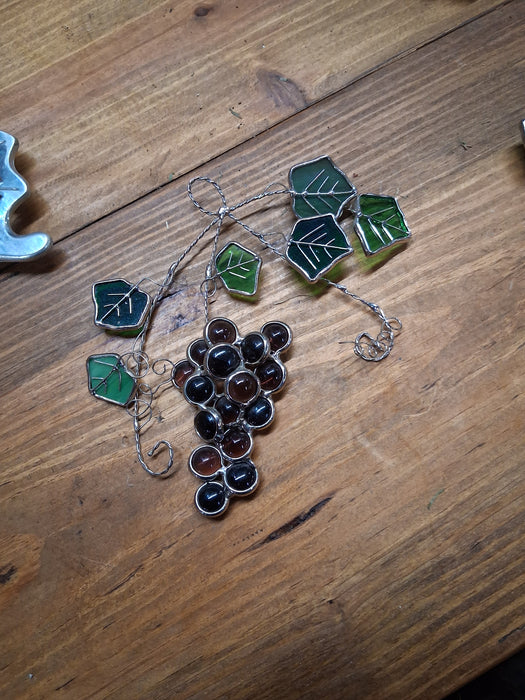 TINY STAINED GLASS SUN CATCHER 1 OF 7