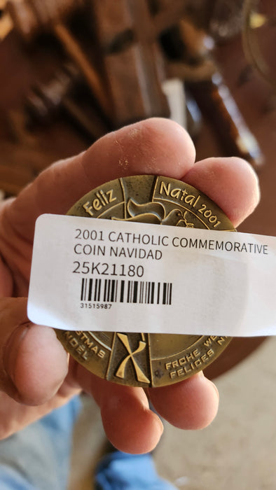 2001 CATHOLIC COMMEMORATIVE COIN NAVIDAD