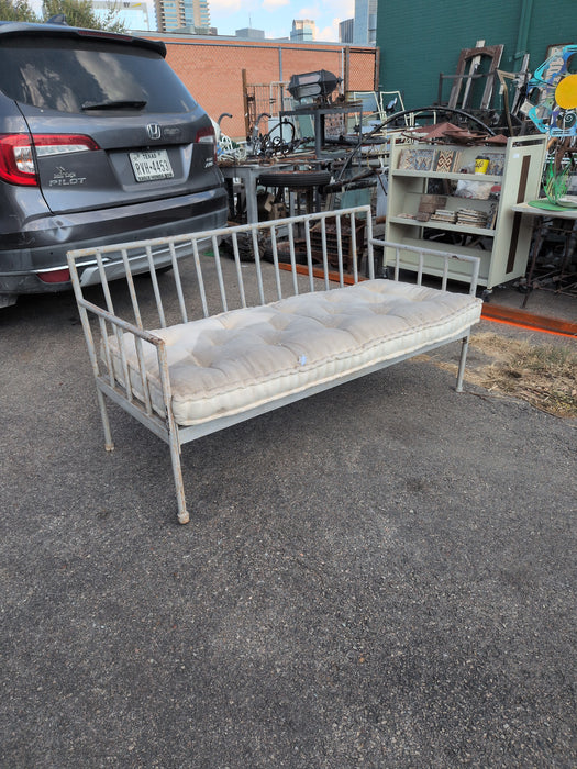 TUBULAR IRON BENCH