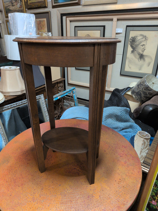 SMALL OVAL OAK STAND TABLE