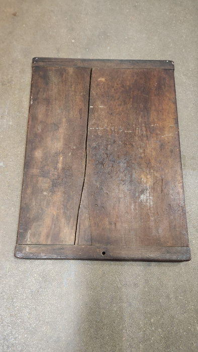 PRIMITIVE RECTANGULAR CUTTING BOARD