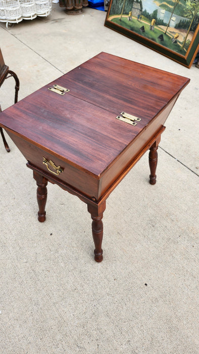 FLIP TOP END TABLE