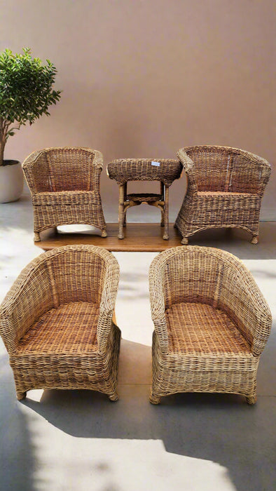 SET OF 4 RATTAN GARDEN CHAIRS AND TABLE