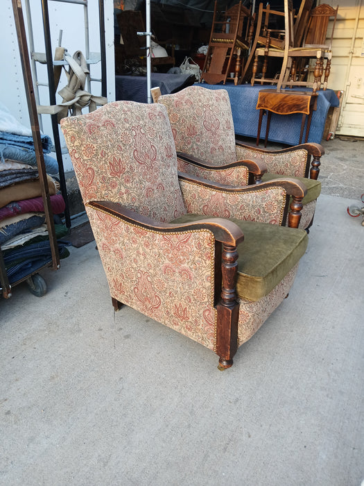 PAIR OF ENGLISH OAK LOUNGE CHAIRS