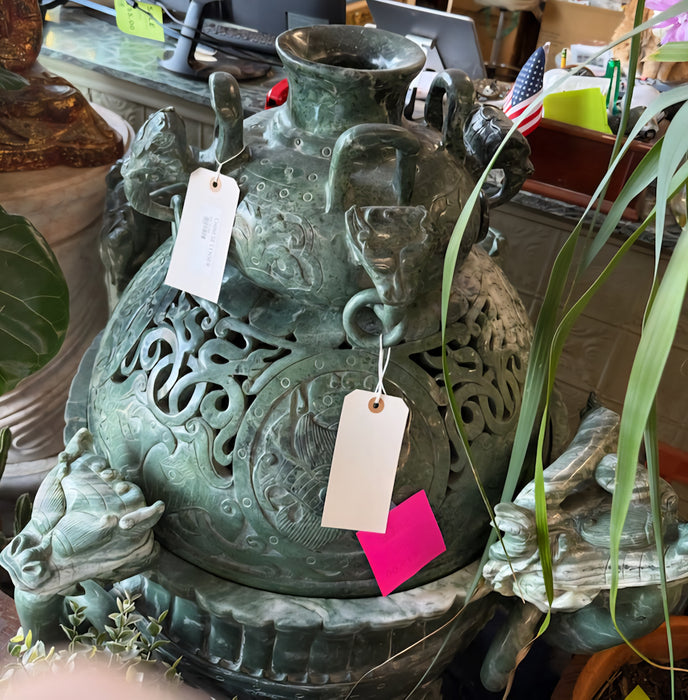 LARGE GREEN MARBLE CHINESE CENSOR