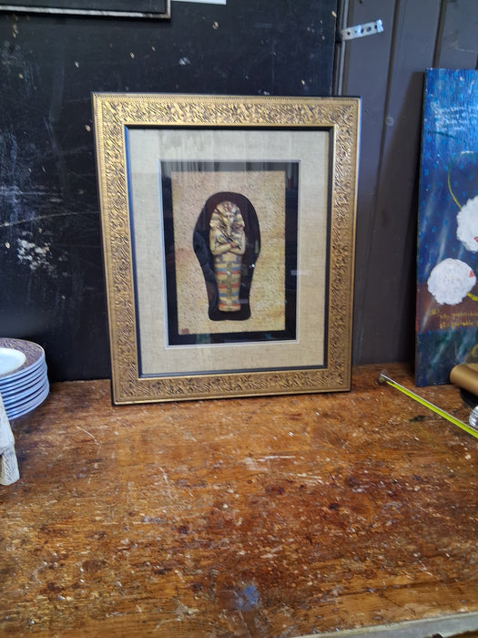 FRAMED SHADOW BOX MUMMY PLATE