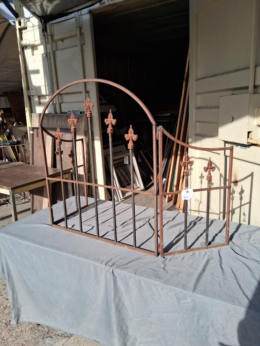 WROUGHT IRON FIRE SCREEN